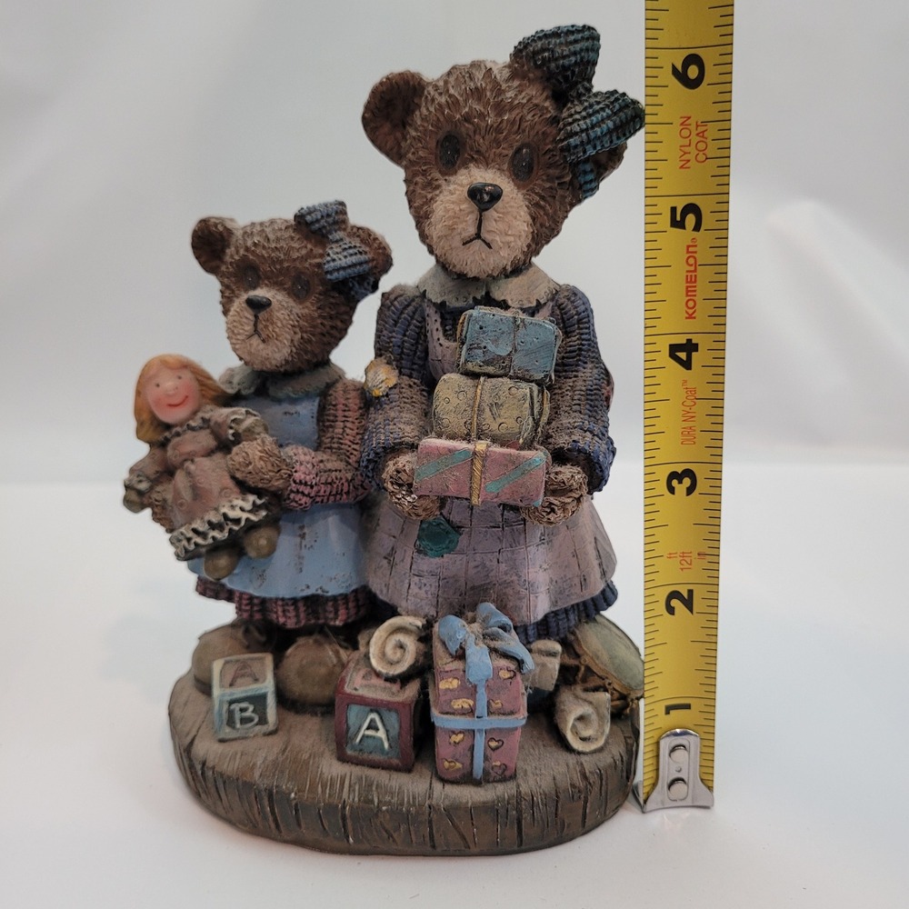 Teddy Bear Figurine Resin Bears with Gifts and Doll Vintage Home Bedroom Decor